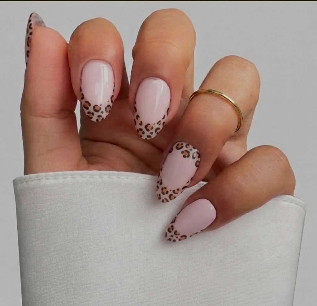 Gilded Leopard Tips