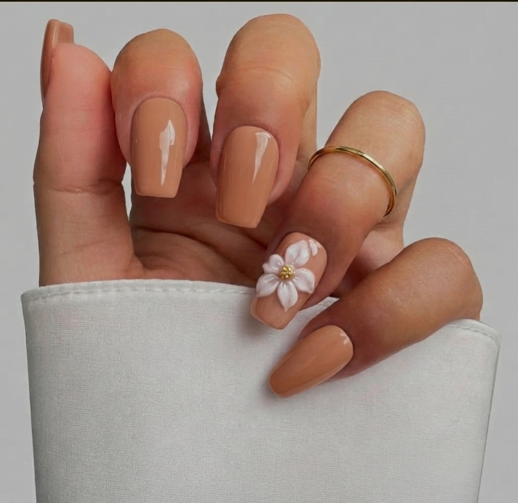 Caramel Bloom Square Nails