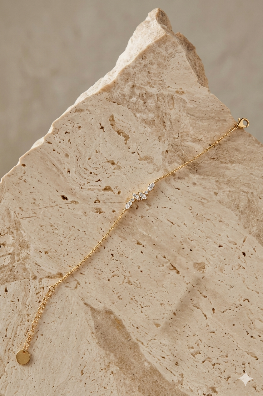 Minimalist Gold Disc Bracelet