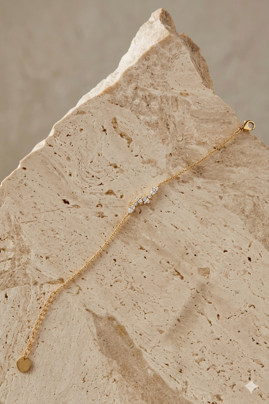 Minimalist Gold Disc Bracelet