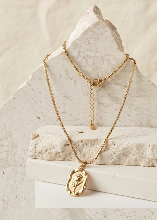 Velvet Rose Medallion