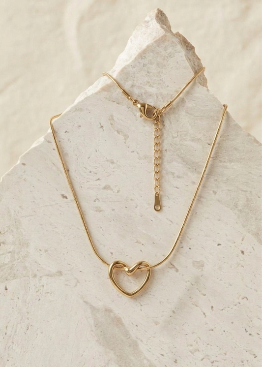 The Enamor Heart Pendant
