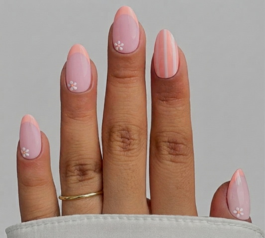 Peach Stripe Daisy Nails