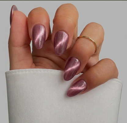 SOFT PINK CAT EYE